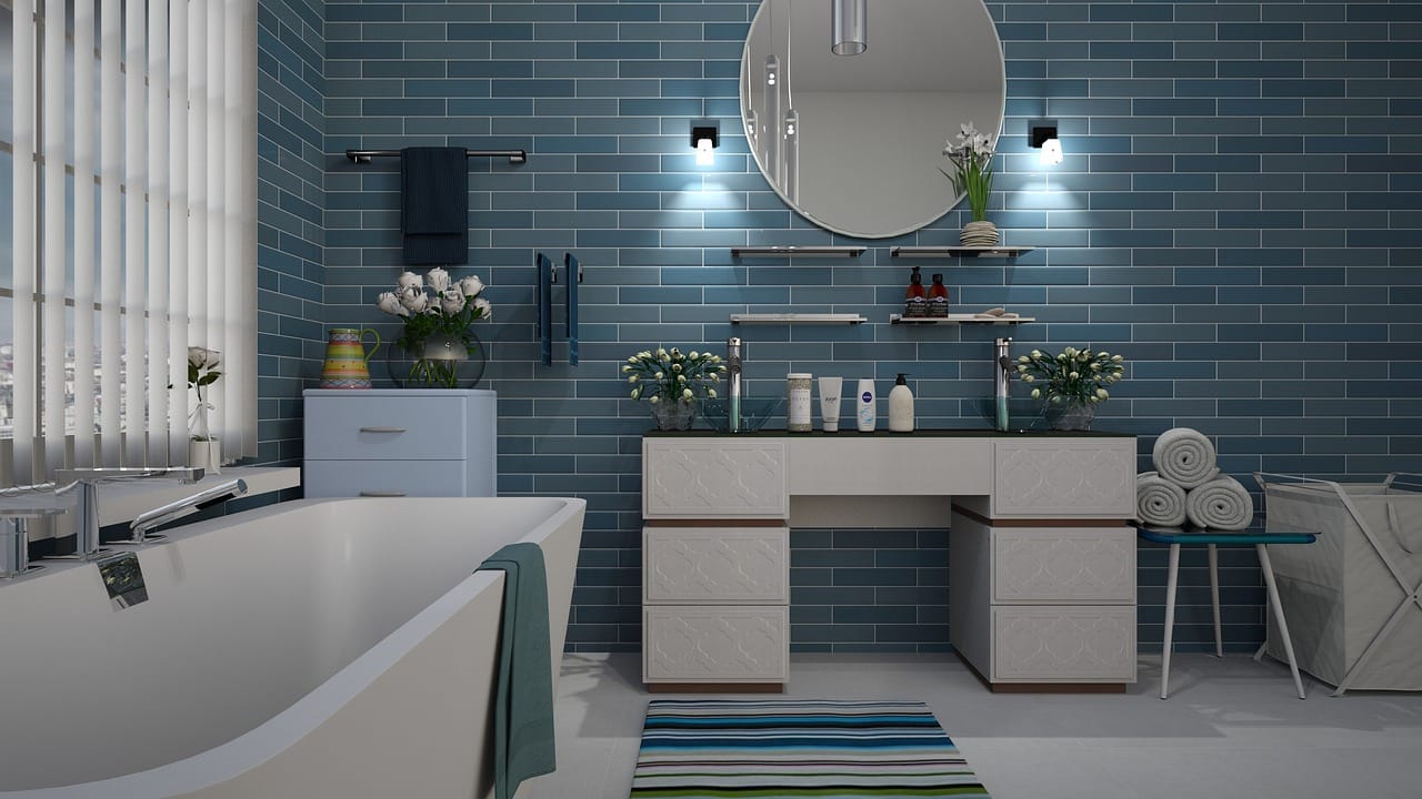 Small bathroom, big tiles